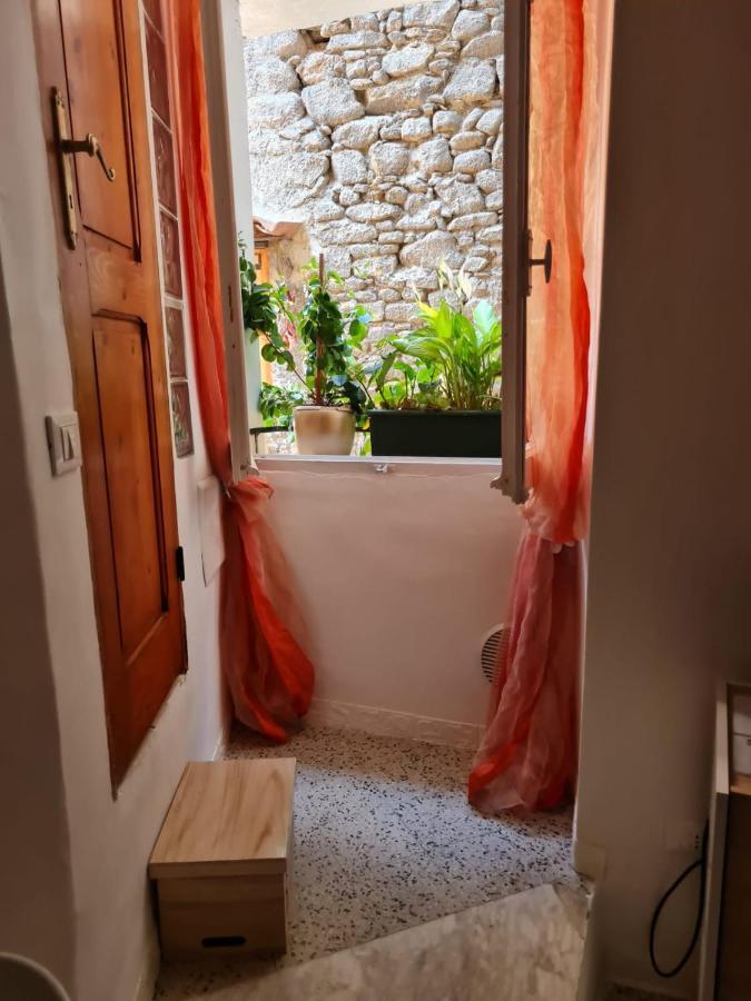 Hotel Rifugio Dei Saraceni Vallecrosia Exterior foto